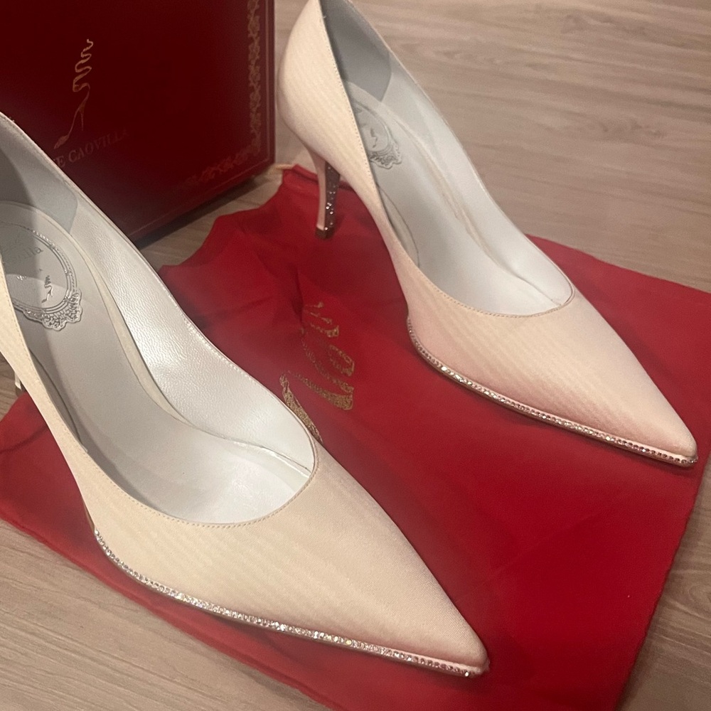Rene Caovilla Ivory Pump 7.5